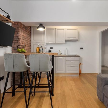 Zid Apartman Opatija Buitenkant foto