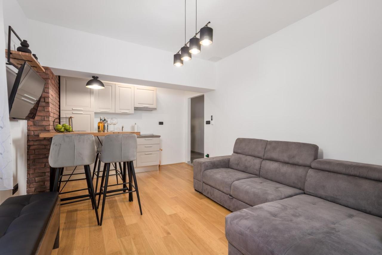 Zid Apartman Opatija Buitenkant foto